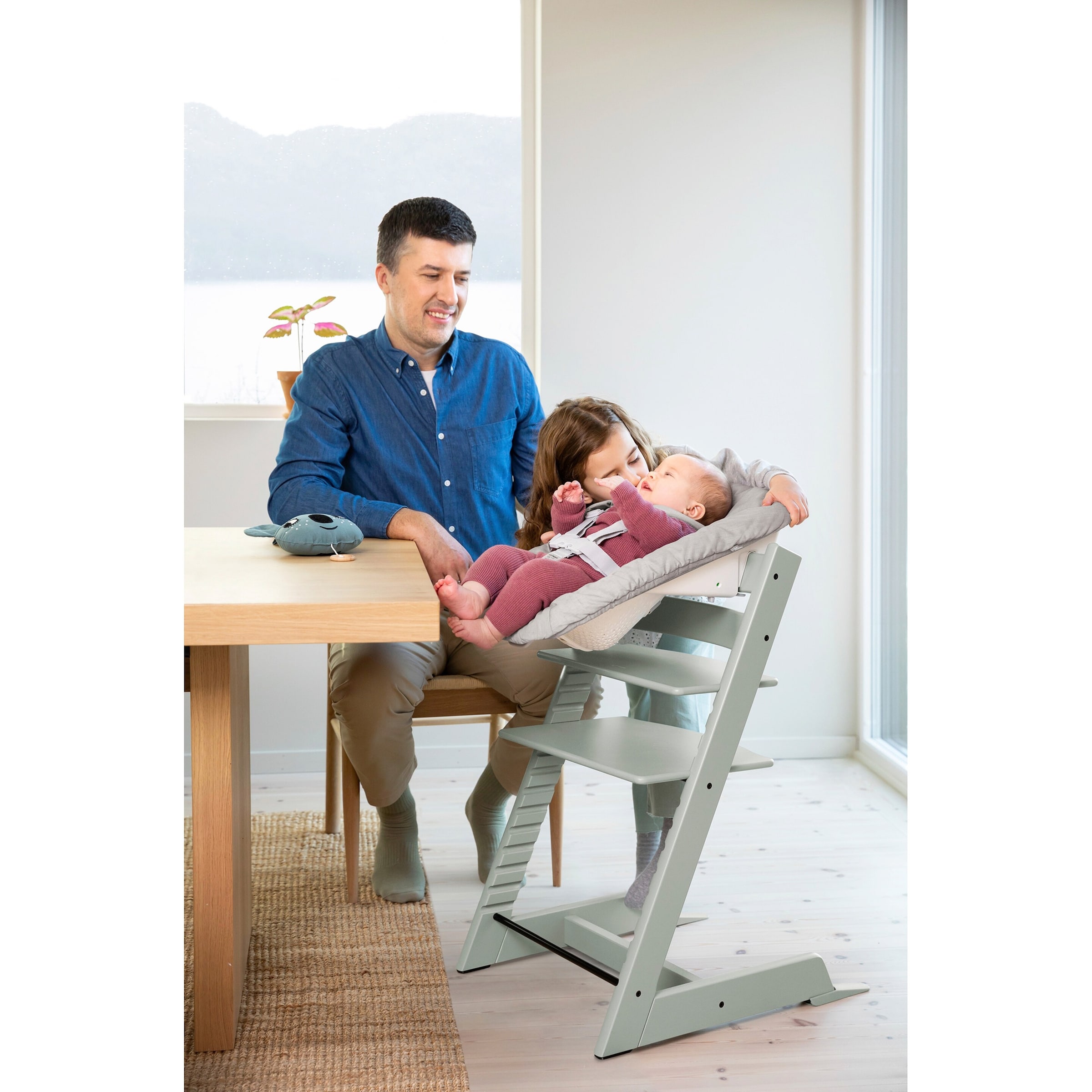 97% Rabatt! Stokke® Tripp Trapp® Bundle Treppenhochstuhl inkl. Newbornset Light Grey & Babyset online kaufen