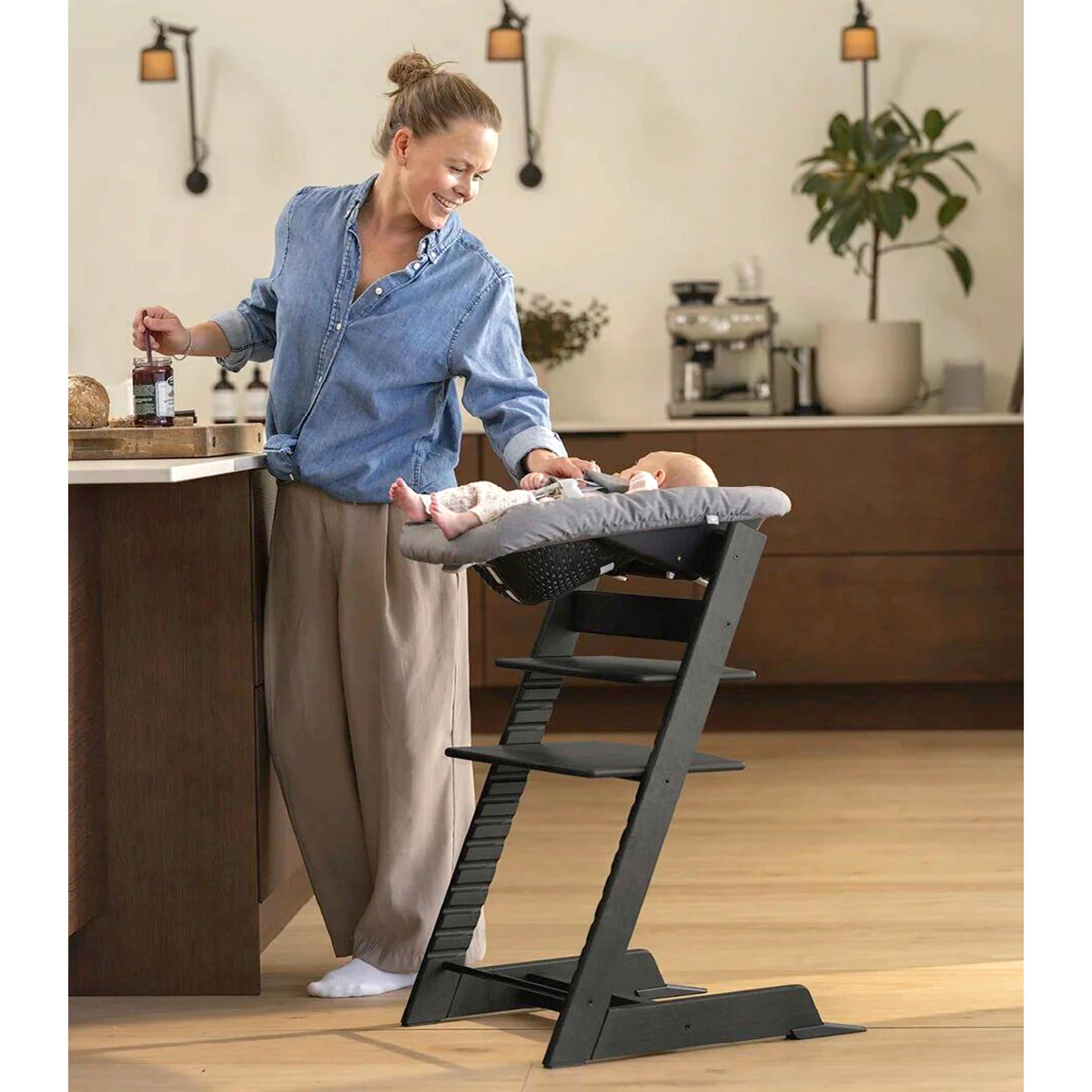 Stokke® Tripp Trapp® Bundle Treppenhochstuhl inkl. Newbornset Deep Grey & Babyset Unkategorisiert online kaufen