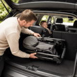 Kinderwagen im Auto: sicher verstauen und alltagstauglich zusammenklappen – Ratgeber zu Kinderwagen im Auto transportieren und unterwegs platzsparend verstauen